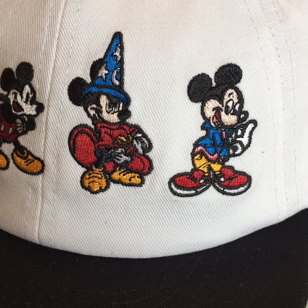 VANS X Disney Mickey Mouse 90th Birthday Strapback - Picture 4 of 5